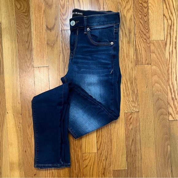 Express Mid Rise Legging Jean - Picture 2 of 9